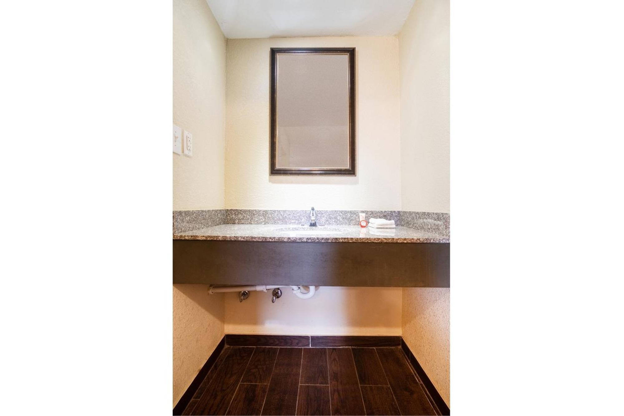 Oyo Hotel Blytheville Ar I-55 Экстерьер фото